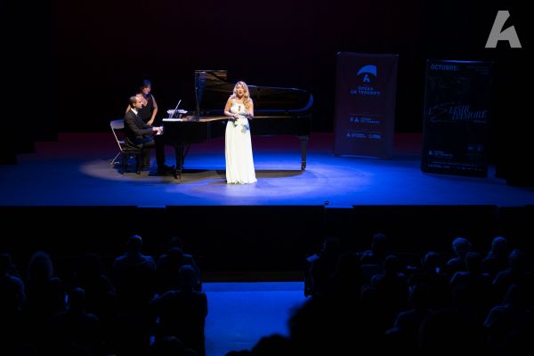RECITAL-LIRICO